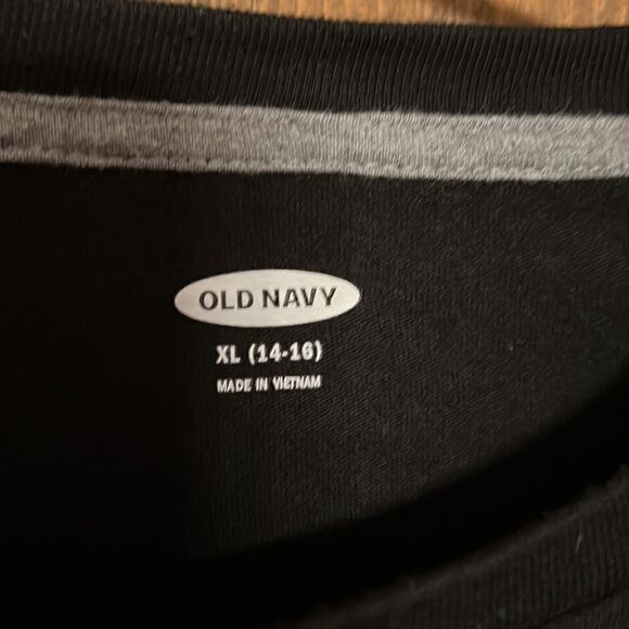 Youth boys 14/16 winter pajamas. - Picture 4 of 7